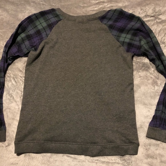 Rue 21 sweater with plaid sleeves - Picture 3 of 4